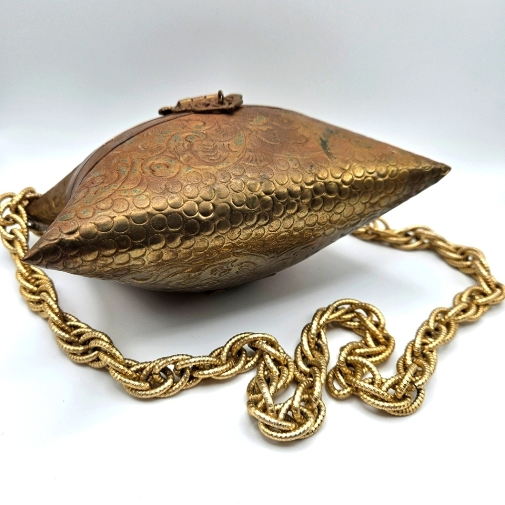 VINTAGE Brass and Copper Metal Pillow Box Embossed Purse Bag - Picture 3 of 8